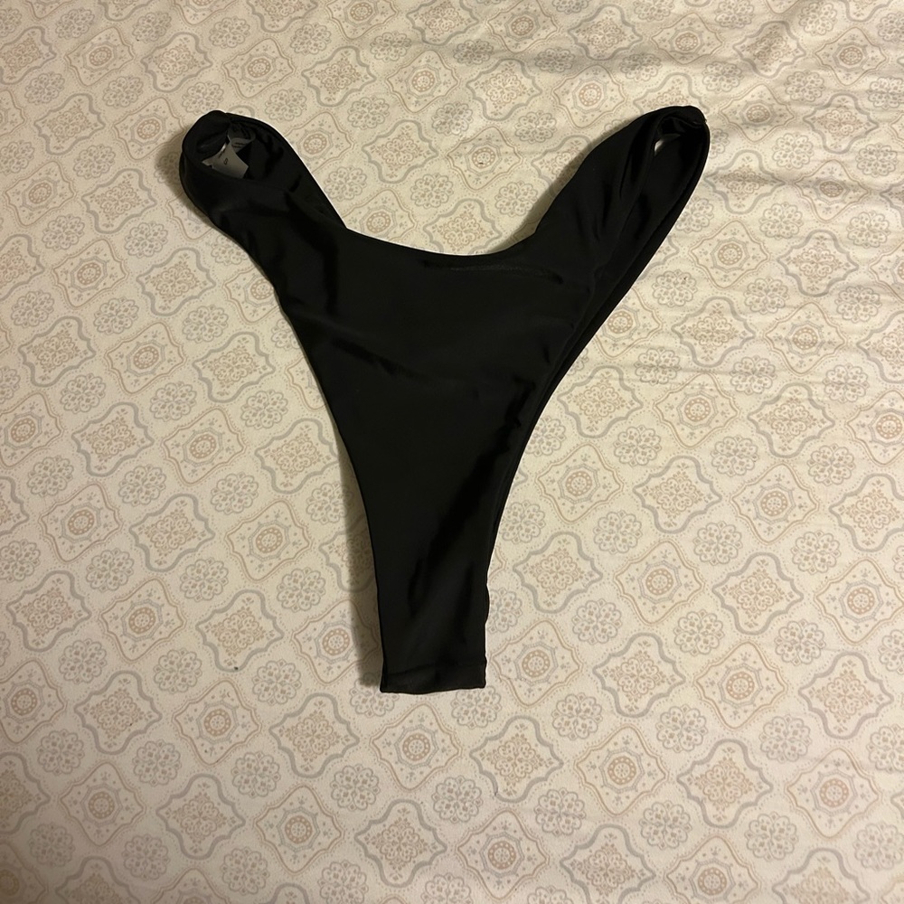 NEVER WORN!! Shein bathing suit bottoms